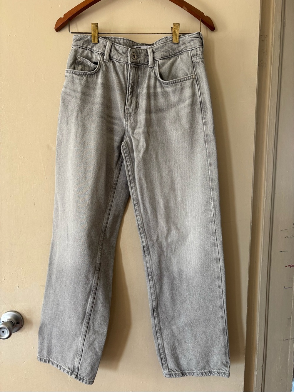 Zara Men's Light Gray Straight Jeans